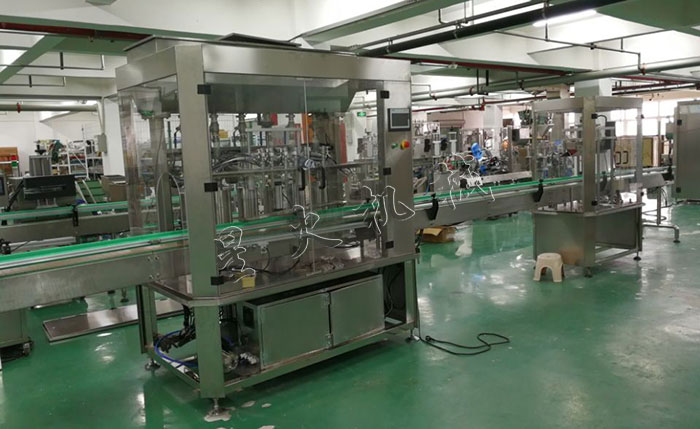 �ǻ�܇�g-Һ�w���b�C(j��)չʾһ��